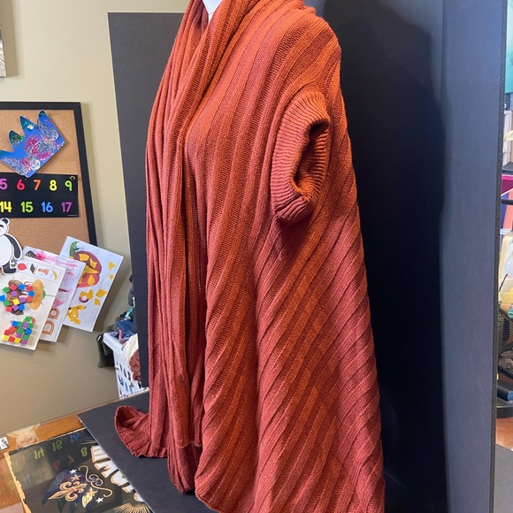 “Before you” sweater vest/short sleeve cardigan, “one size” - Picture 4 of 5